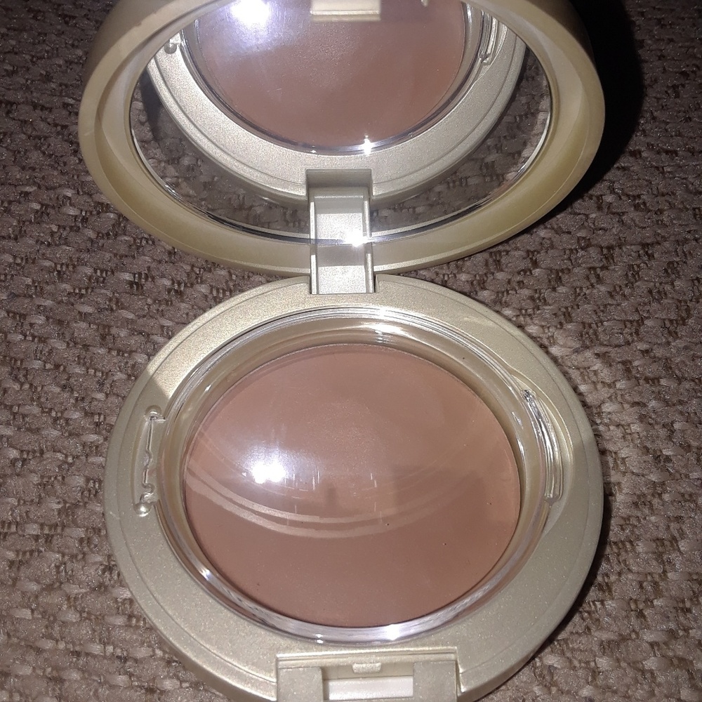 NWOT STILA Perfectly poreless putty perfector